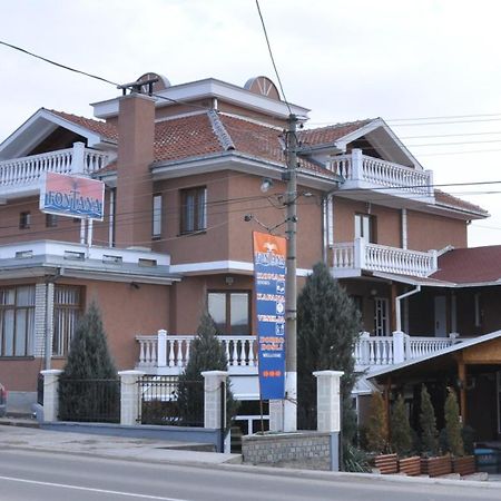 Kompleks Fontana Vladičin Han エクステリア 写真